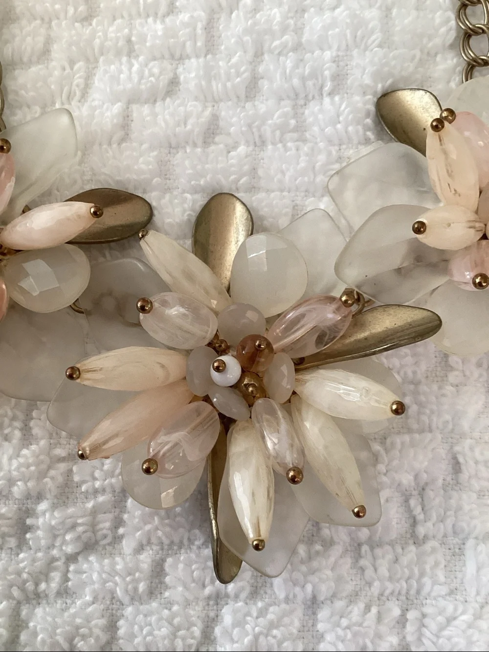 Beautiful Gold & Peach Tone Floral Bib Necklace